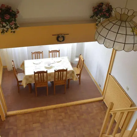 Apartment Studio Avec Mezzanine Et Parking A 500m Du Centre Du Cap D'agde - Fr-1-249-353